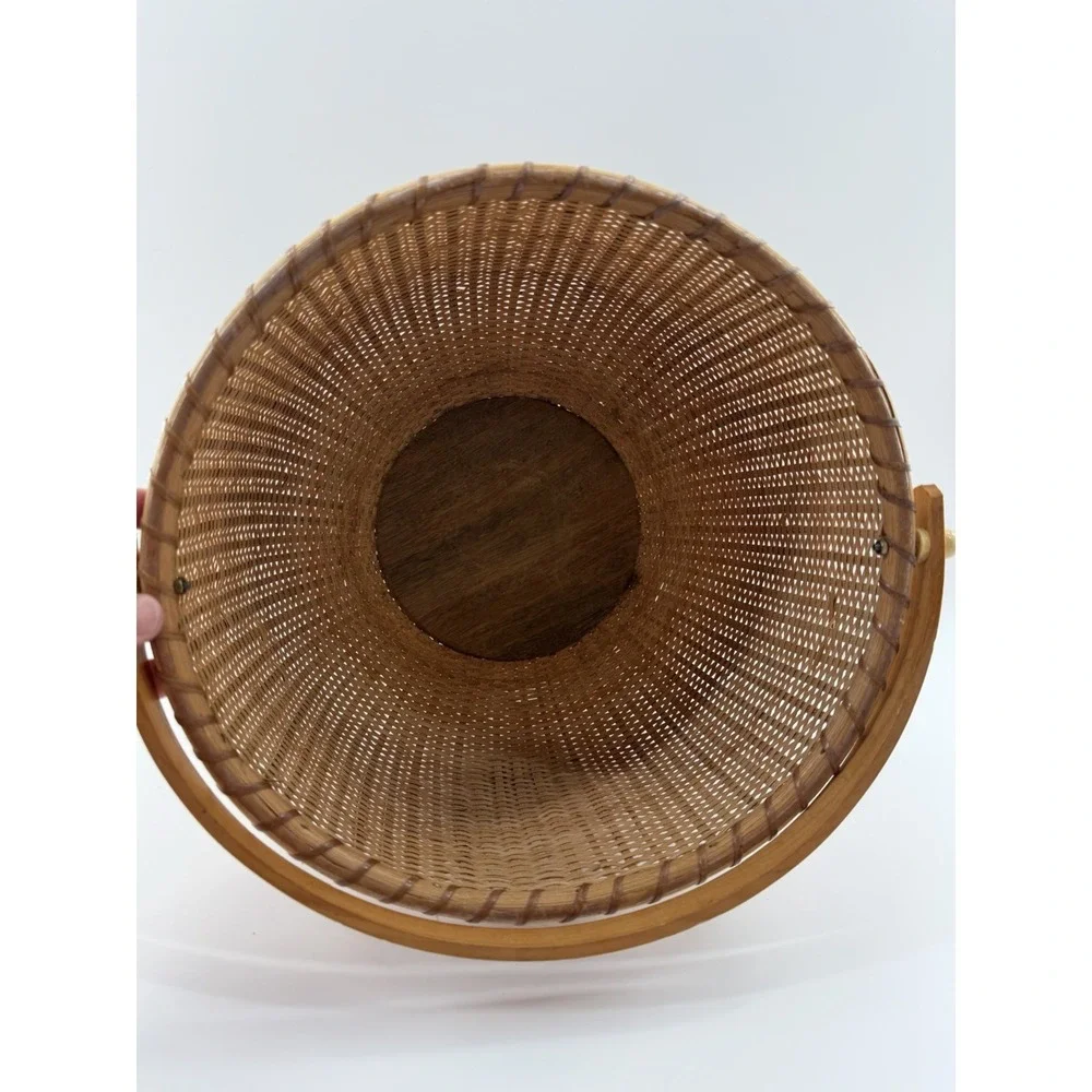 Nantucket Lighthouse Style Basket Woven Wooden Swing Handled Round 10